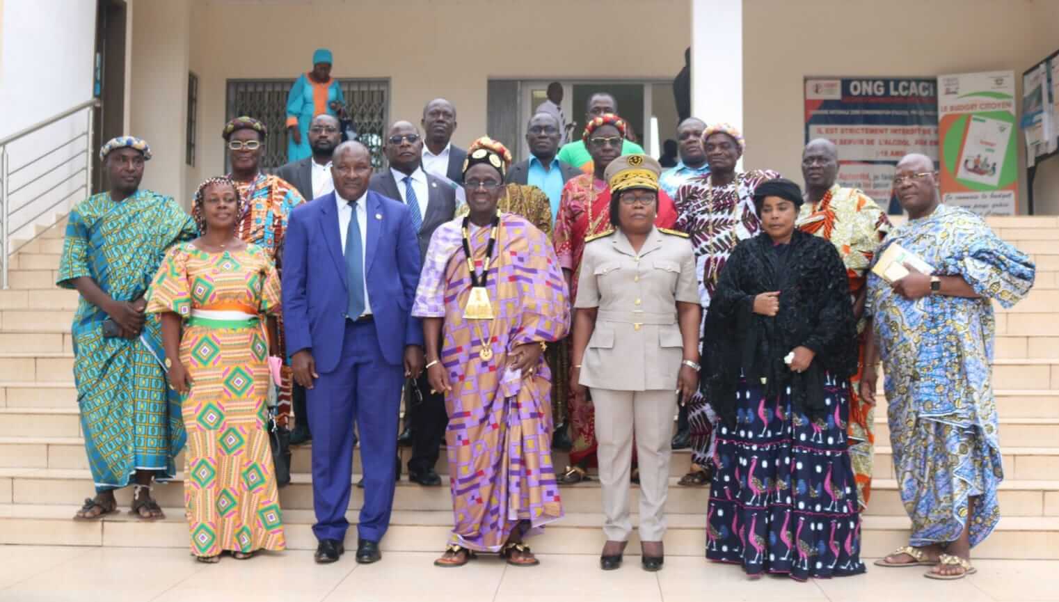 Bongouanou: Campagne de Sensibilisation pour des Elections Apaisées. la photo de famille