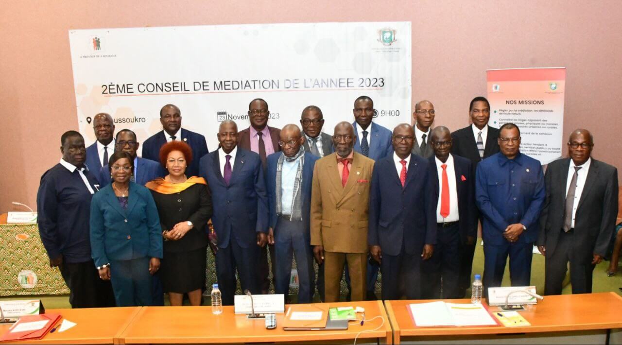 Photo de Famille du Deuxième Conseil de Médiation de l'Année 2023